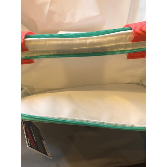 Igloo Retro Collection 24 Can Duffel Cooler Bag White Teal Pink 4903990 NEW